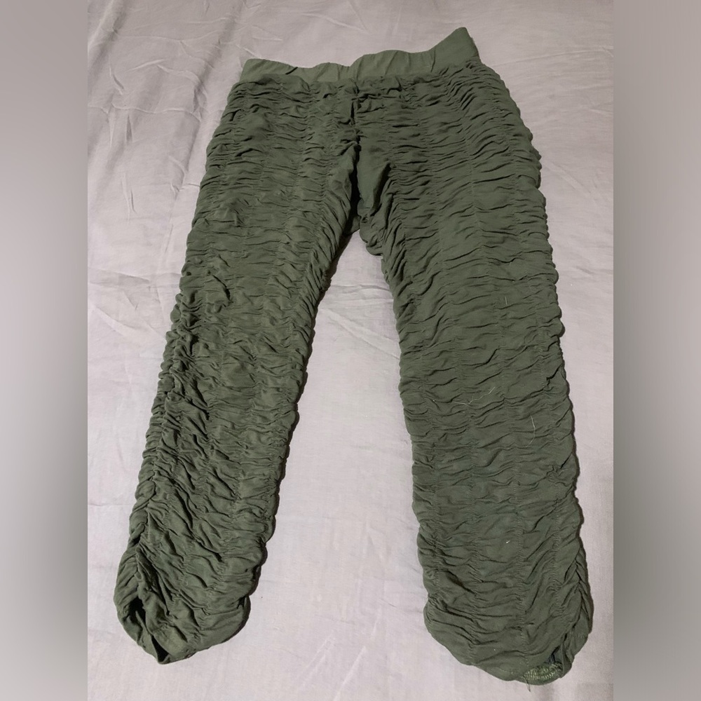 Om Gaia Tree Madhu crop leggings